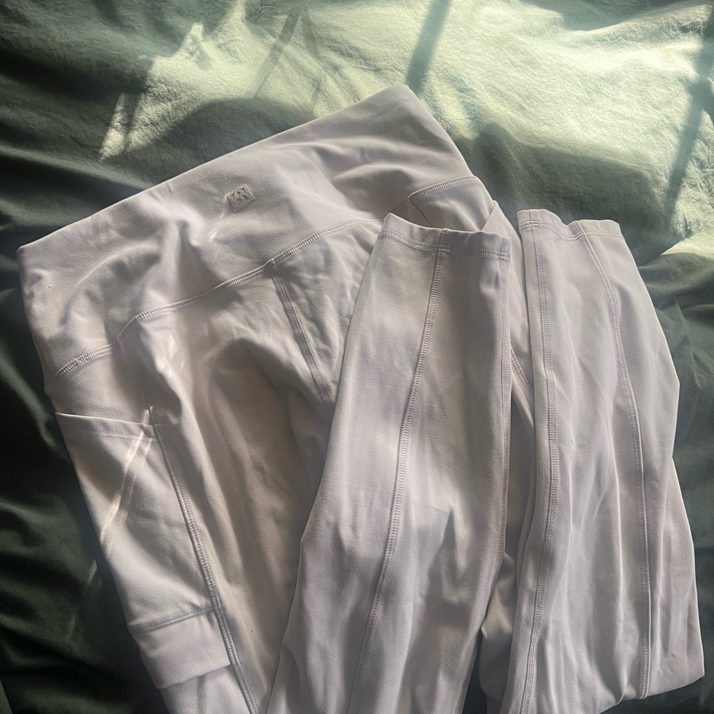 Avalanche Off-white Athletic Leggings